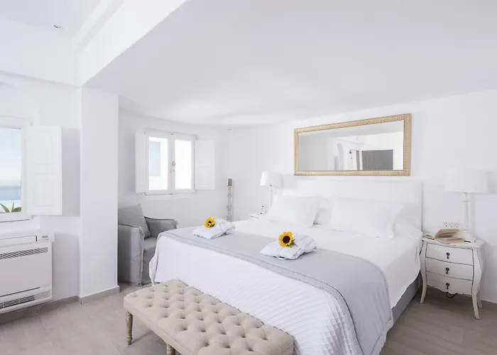 Aqua Luxury By Nomee Hospitality Group Imerovigli (Santorini)