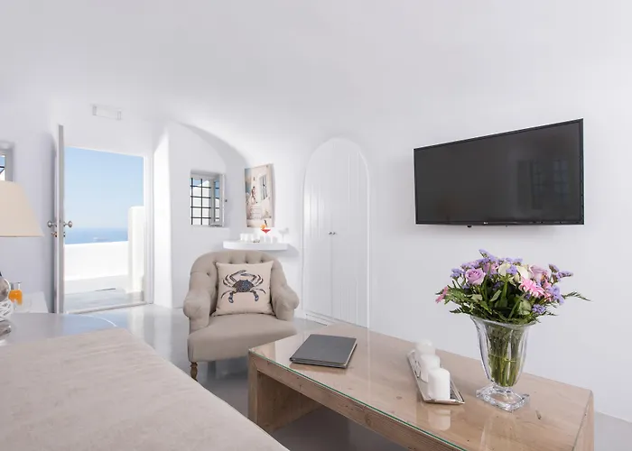 Aqua Luxury By Nomee Hospitality Group Imerovigli (Santorini)