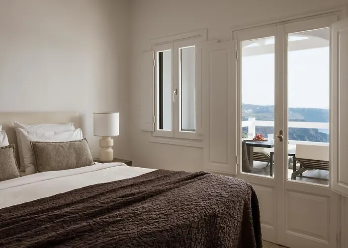 Aqua Luxury By Nomee Hospitality Group