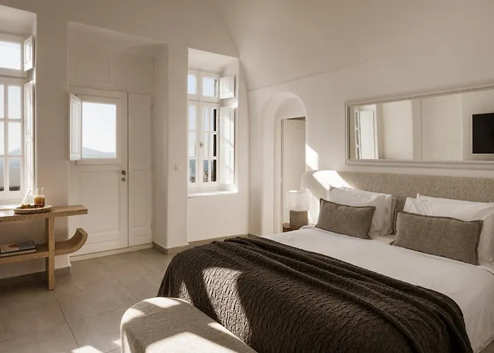 Aqua Luxury By Nomee Hospitality Group 5* Imerovigli (Santorini)