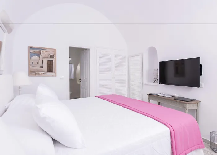 Aqua Luxury By Nomee Hospitality Group Imerovigli (Santorini)