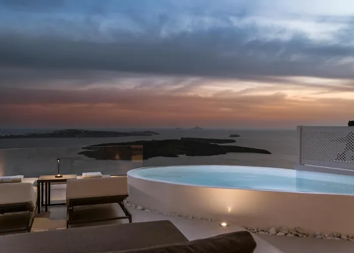 Aqua Luxury By Nomee Hospitality Group אימרוביגלי