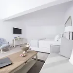 Hotel apartamentowy Aqua Luxury By Nomee Hospitality Group