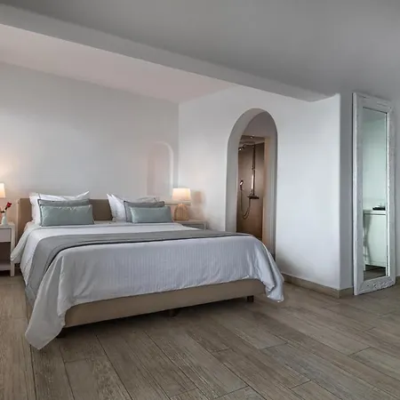 Aqua Luxury By Nomee Hospitality Group