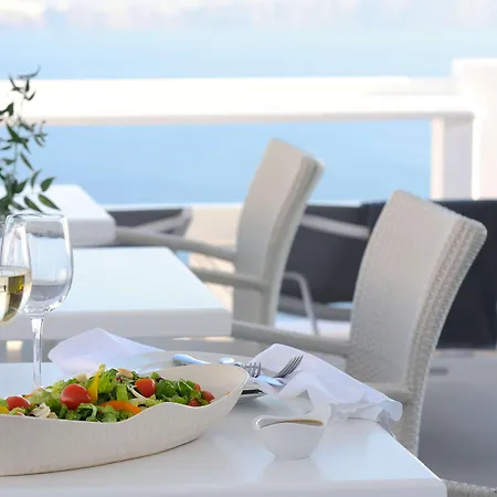 Aqua Luxury By Nomee Hospitality Group 5* Imerovigli (Santorini)