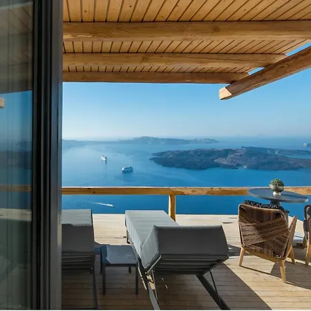 Aqua Luxury By Nomee Hospitality Group
