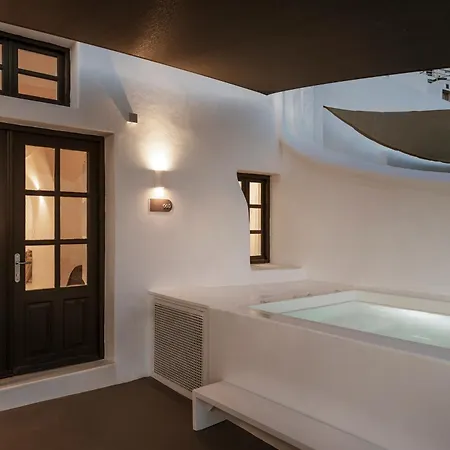 Aparthotel Aqua Luxury By Nomee Hospitality Group Imerovígli