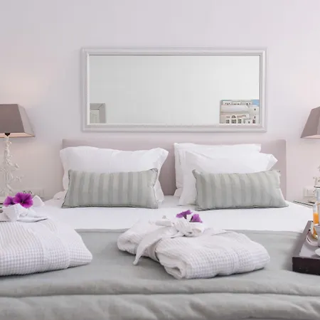 Aqua Luxury By Nomee Hospitality Group