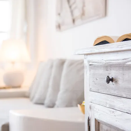 Aqua Luxury By Nomée Hospitality Group Apartahotel Imerovigli (Santorini)