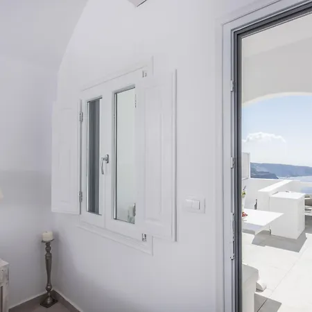 Aqua Luxury By Nomee Hospitality Group 5* Imerovigli (Santorini)