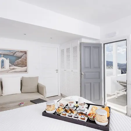 Aqua Luxury By Nomee Hospitality Group 이메로비글리