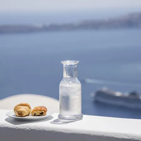 Aqua Luxury By Nomee Hospitality Group