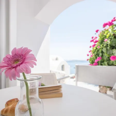 Aqua Luxury By Nomée Hospitality Group 5* Imerovigli