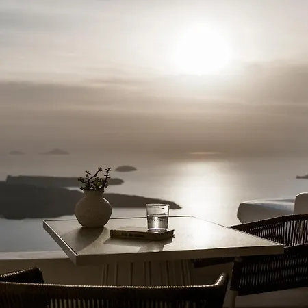 Aqua Luxury By Nomee Hospitality Group Imerovigli (Santorini)