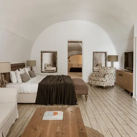 Aqua Luxury By Nomee Hospitality Group 5* Imerovigli (Santorini)