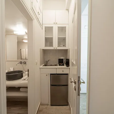 Aqua Luxury By Nomee Hospitality Group 5* Imerovigli (Santorini)