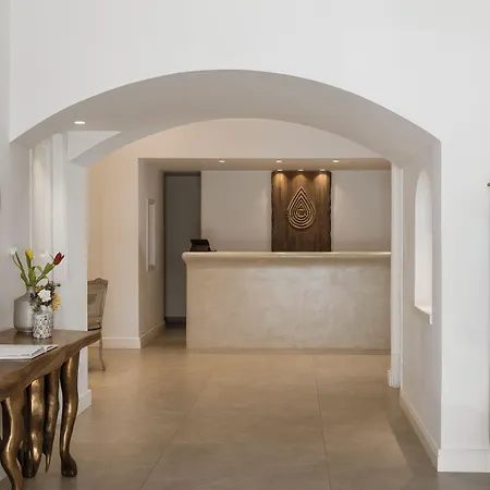 Aqua Luxury By Nomee Hospitality Group