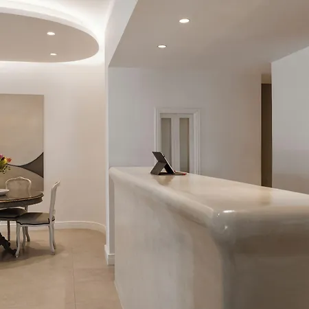 Aqua Luxury By Nomee Hospitality Group
