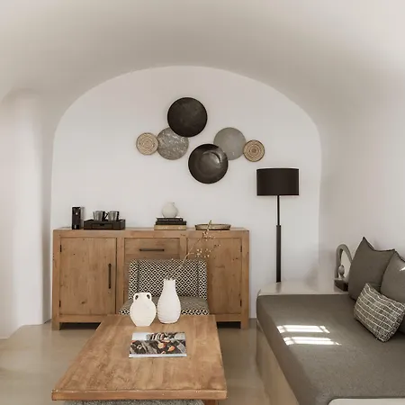 Aqua Luxury By Nomee Hospitality Group Imerovigli (Santorini)